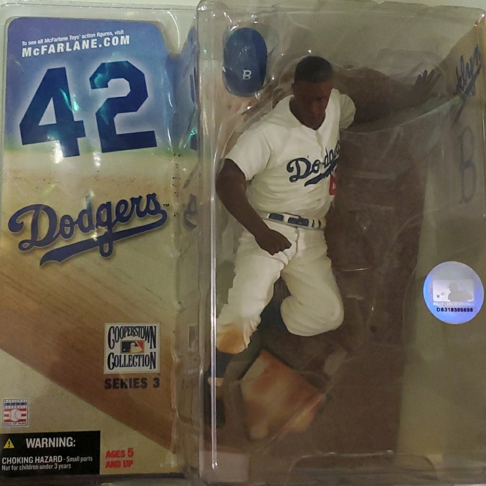 Collectible baseball item